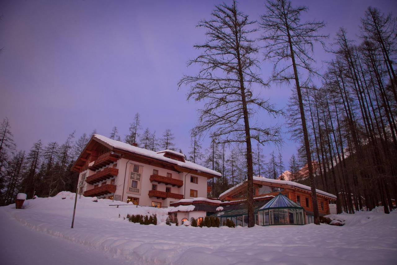 Hotel Laerchenhof Ramsau am Dachstein Exterior photo